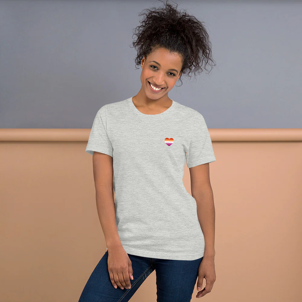 Lesbian 5 Stripe Flag Small Heart T-Shirt - Image 11