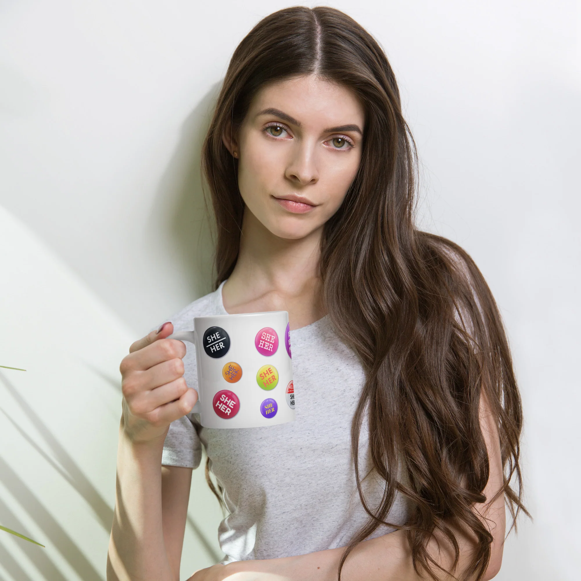 She Her Pronoun Badges Mug - Image 4